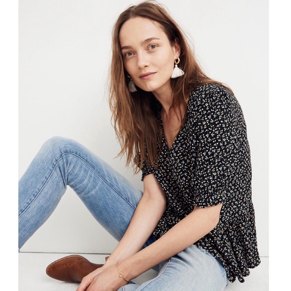 Madewell Tops - Madewell Courtyard Ruffle-Hem Top